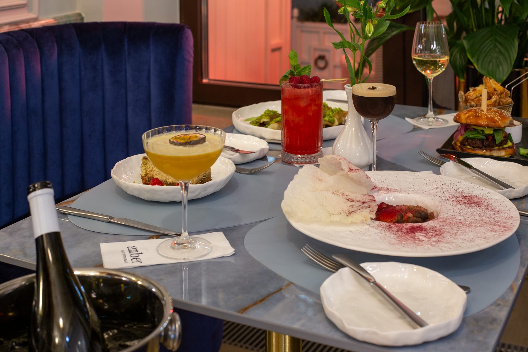 Restauracja Amber wnętrze